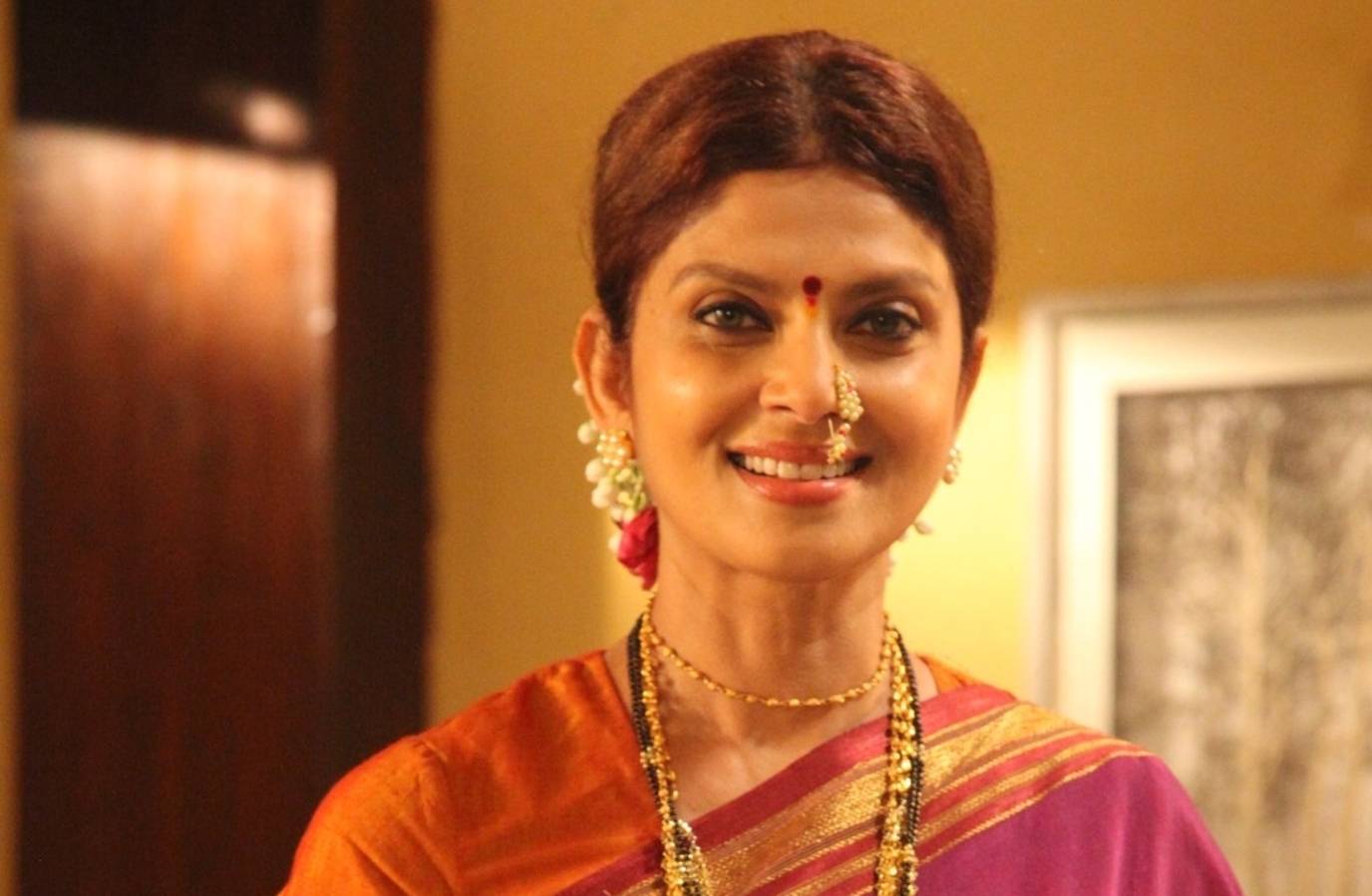 Bollywood Star Varsha Usgaonkar Among ₹47 Lakh Investment Scam Victims