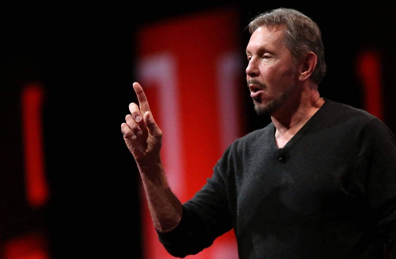 Oracle's AI Ambition Comes at a Steep Price: Thousands to Lose Jobs