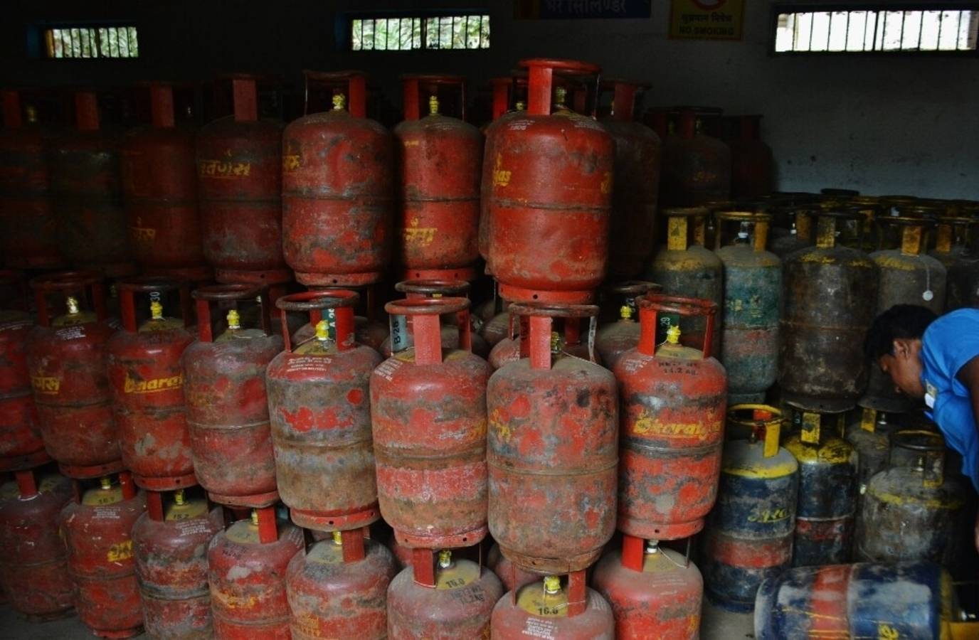 India's LPG Prices Soar Amid Middle East Conflict: Check New Rates