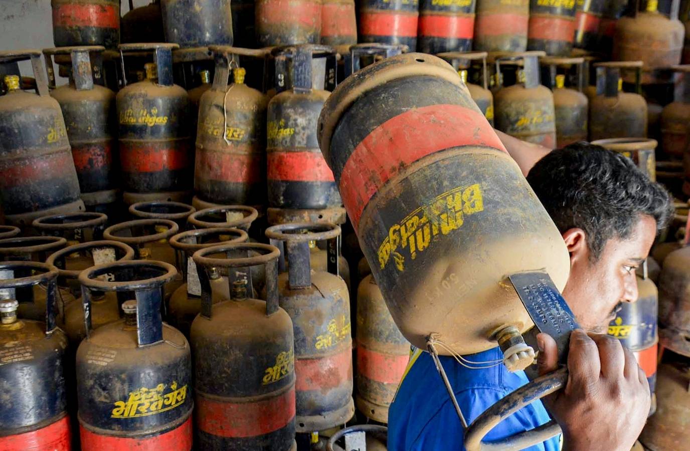 India's LPG Prices Soar Amid West Asia Conflict