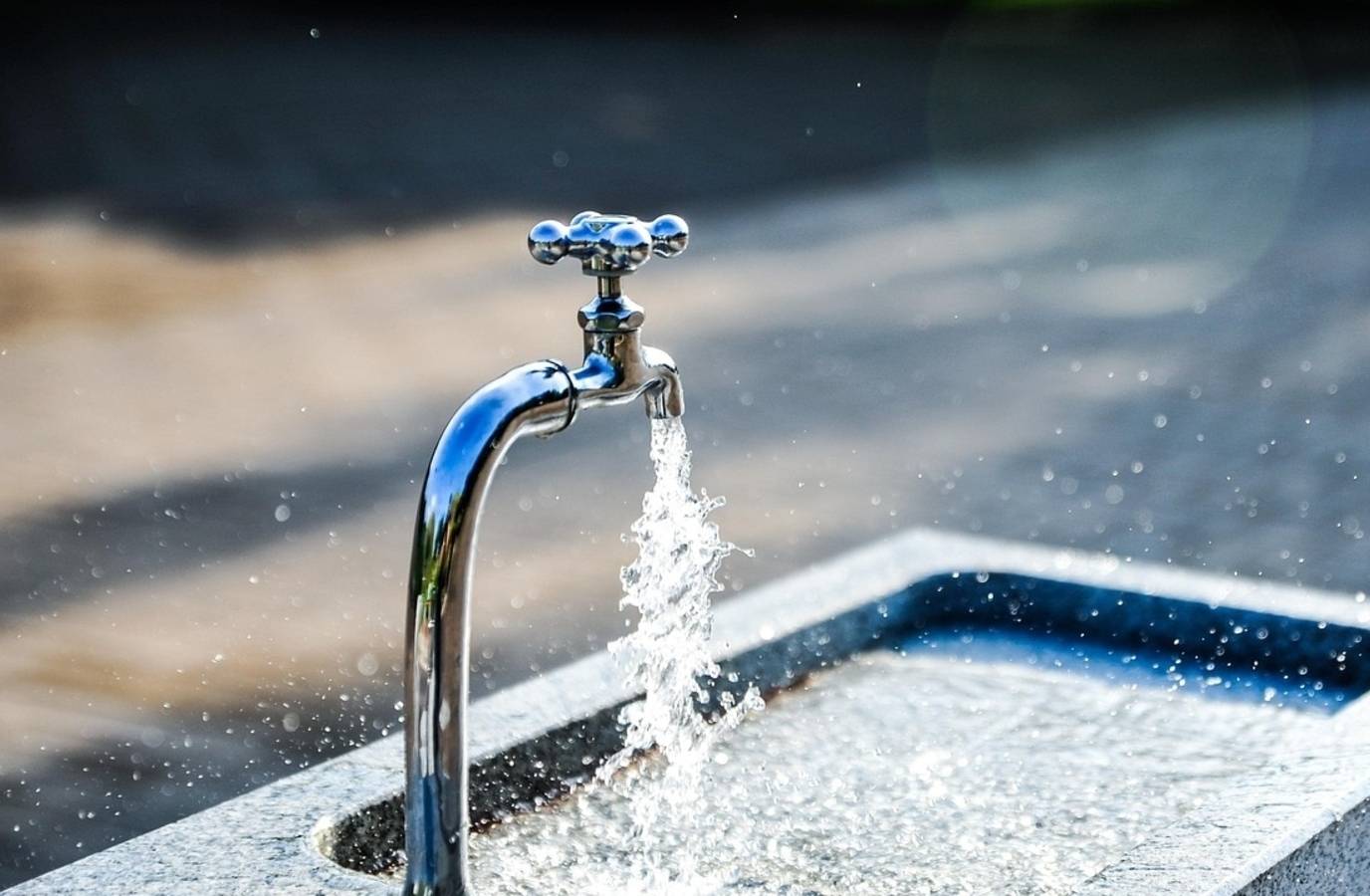 Delhi's Water Crisis: 44% Samples Fail Safety Test, Raising Concerns of Sewage Contamination
