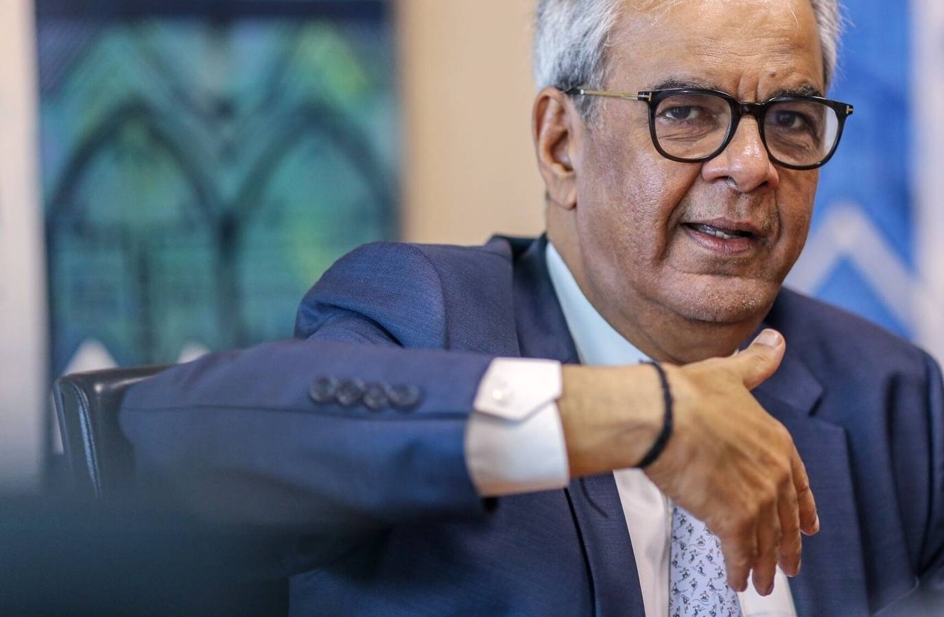 Kotak Mahindra Bank Seeks Big Deals as CEO Touts Ample Capital