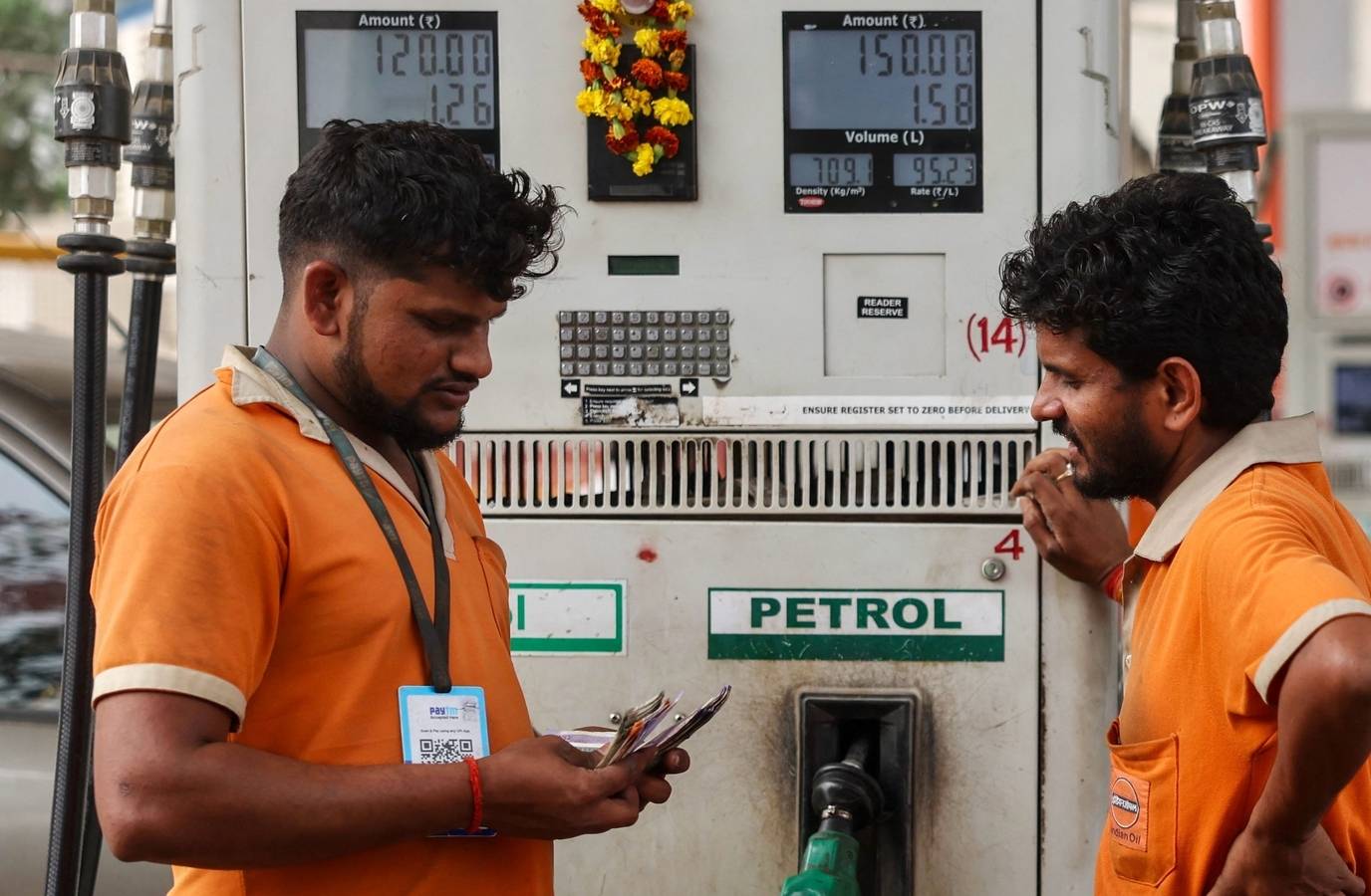 India's Economy at Risk: High Oil Prices Could Widen Deficit and Fuel Inflation