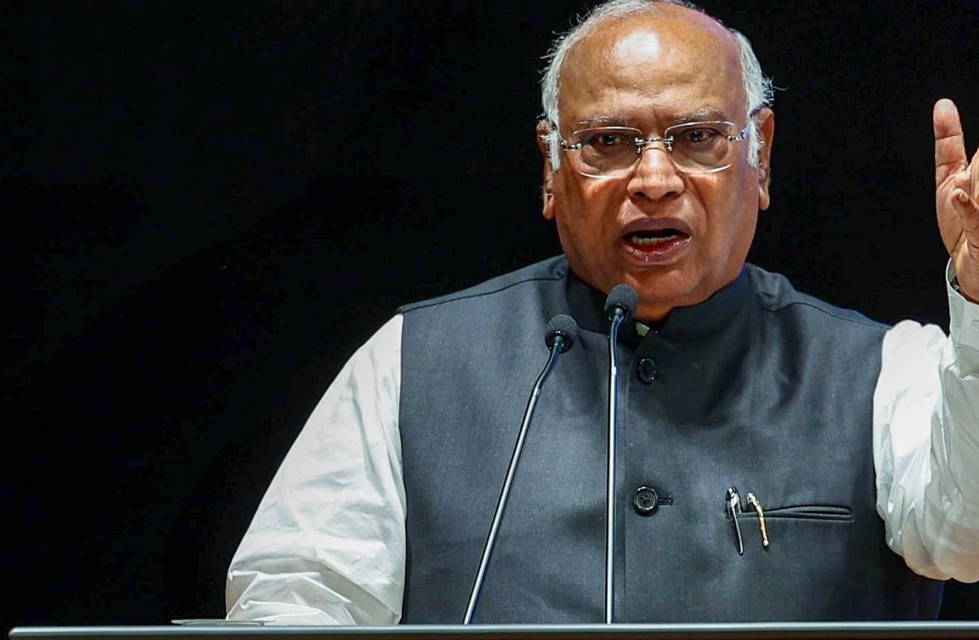 Congress Demands All-Party Meeting Over Women Reservation Act