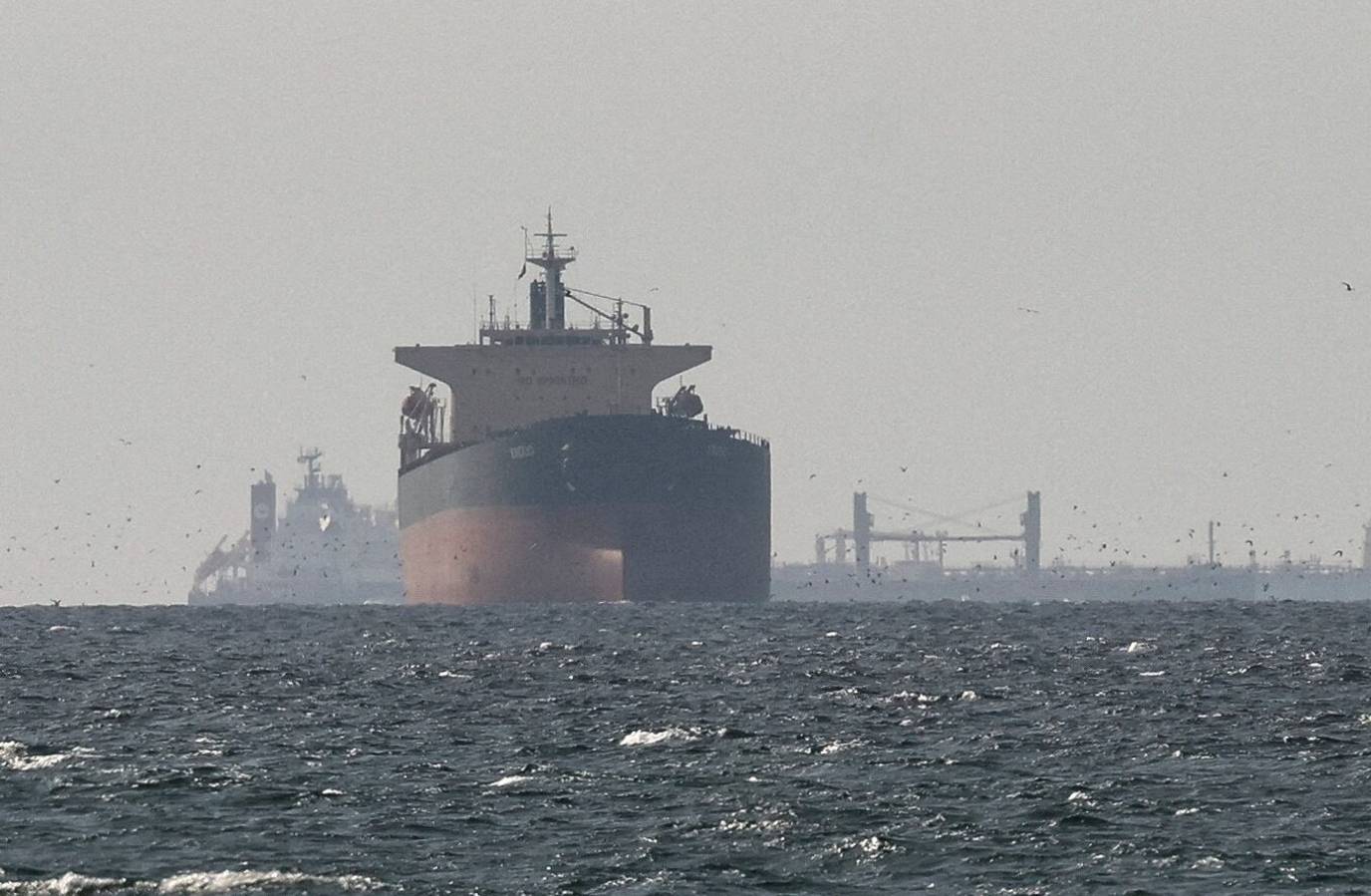 13th Ship Targeted in Strait of Hormuz Amid Escalating US-Iran War
