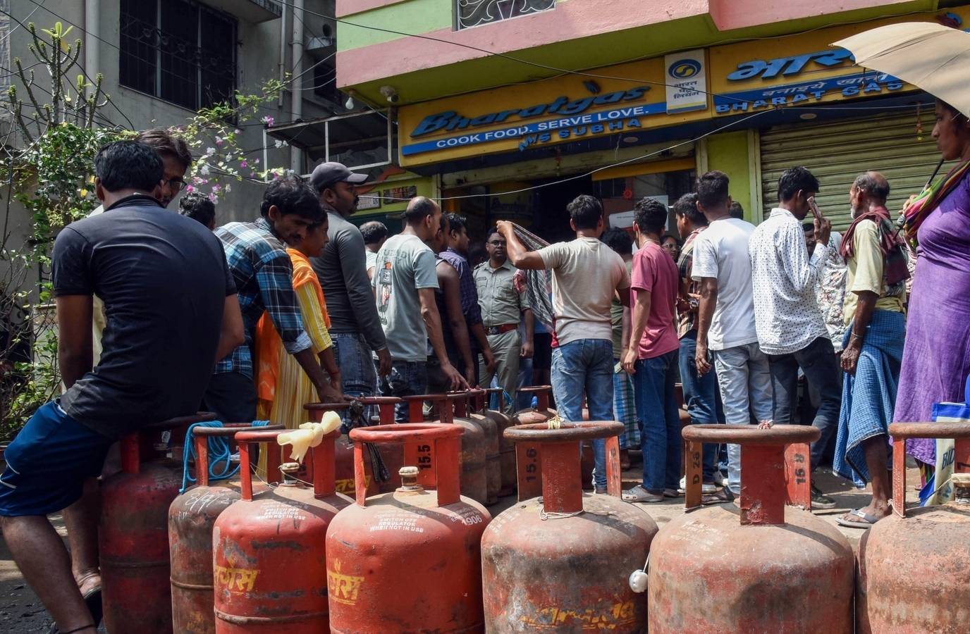PNG a viable alternative as Centre advises against LPG panic buying