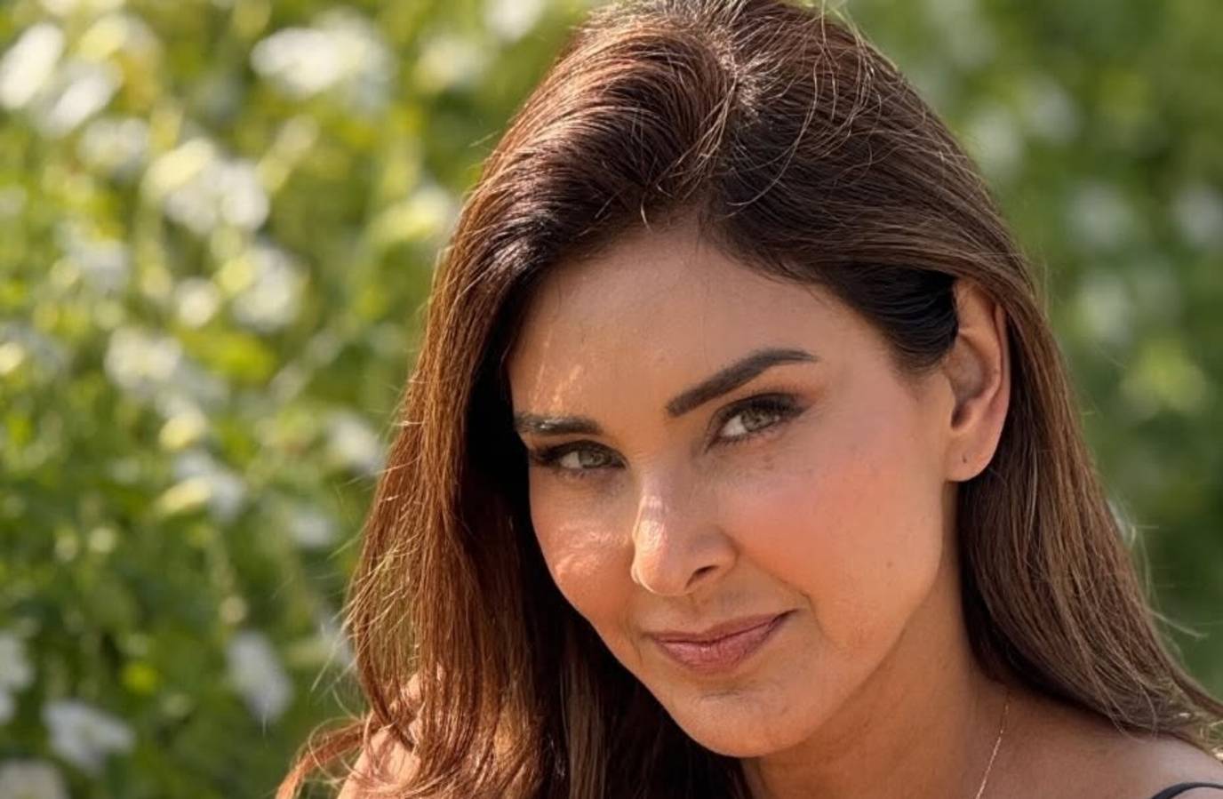 Lisa Ray's Heartfelt Tribute to Families Living with Sirens