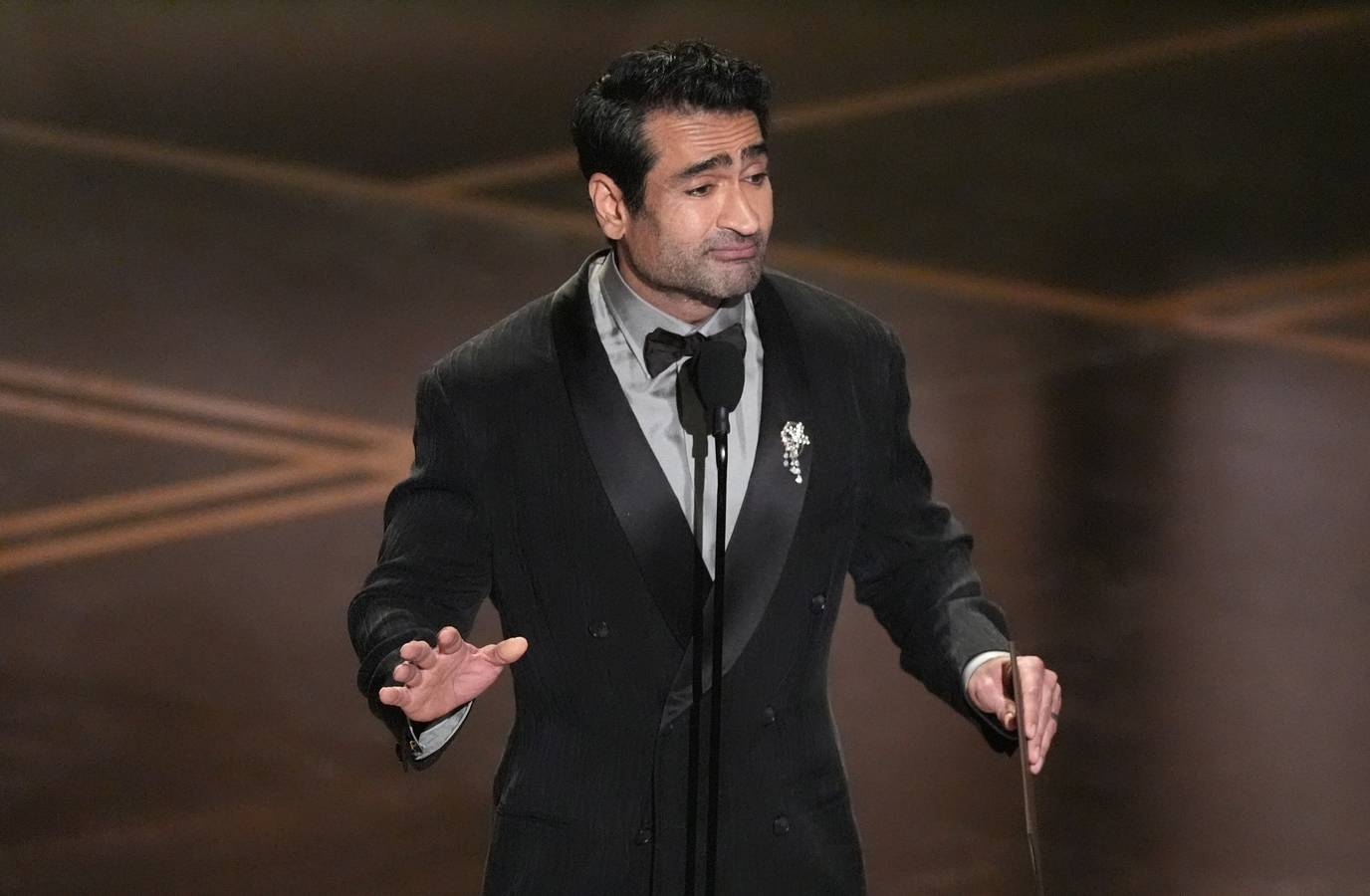 Rare Oscars Tie Stuns Audience: 'Calm Down', Kumail Nanjiani Tells Viewers