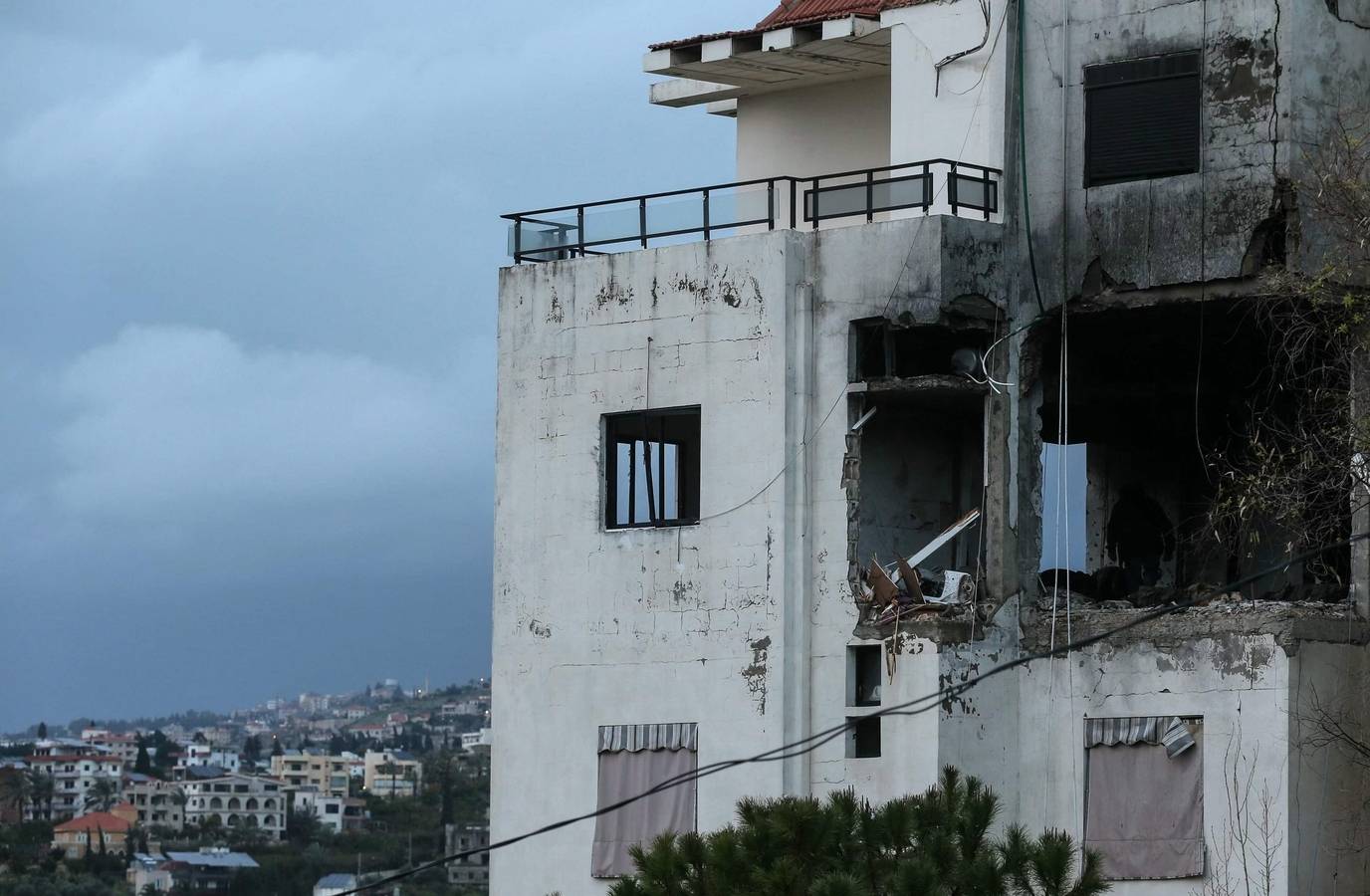 Israel Launches Ground Invasion of Lebanon, Raising Questions on Iran Campaign