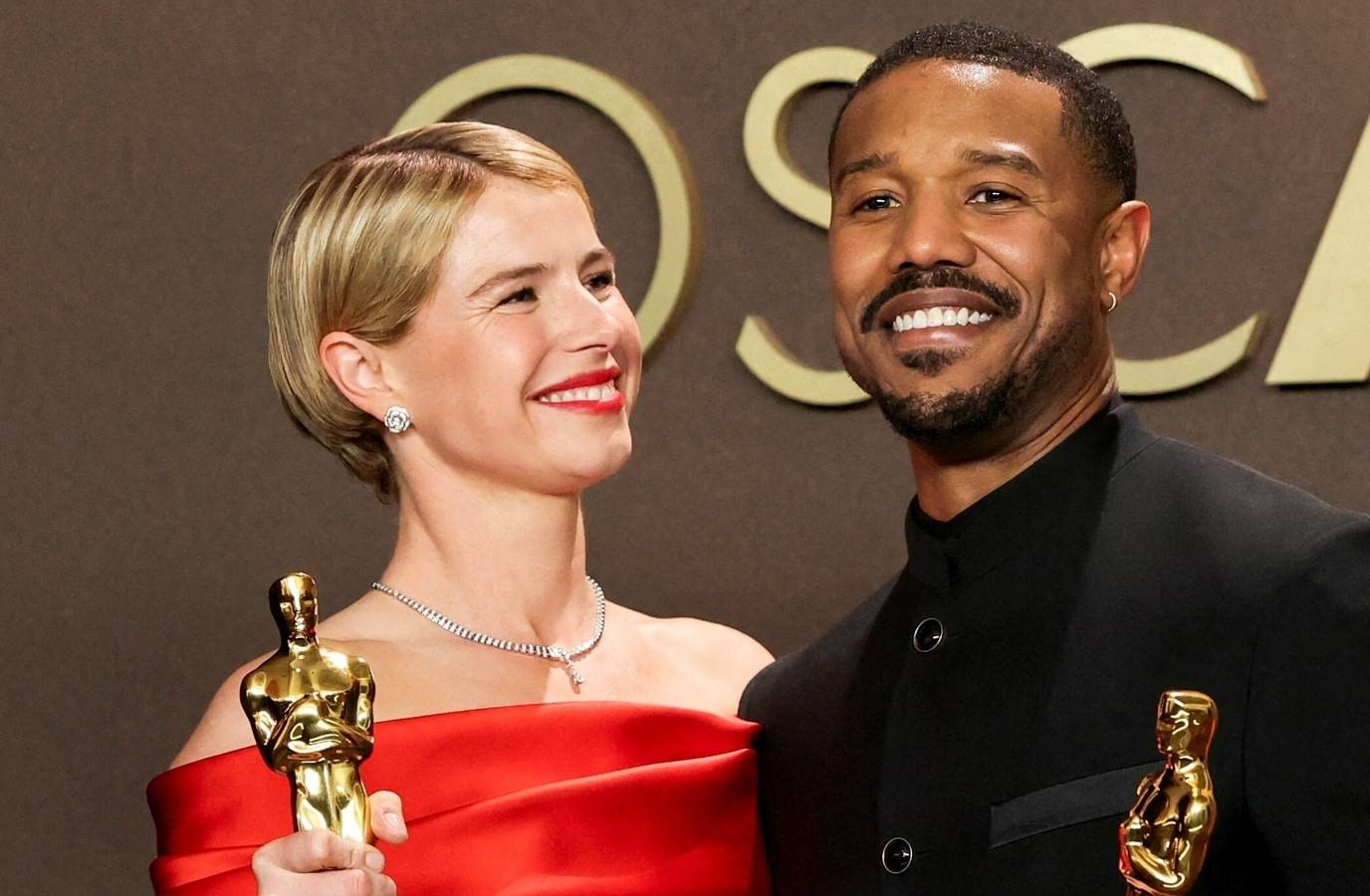 Oscars Ratings Plummet to 17.9 Million Viewers in Year of Predictable Wins