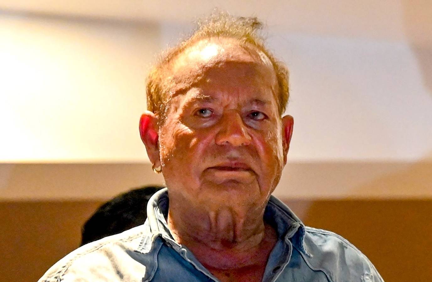 Veteran Screenwriter Salim Khan Returns Home After Successful Brain Haemorrhage Treatment