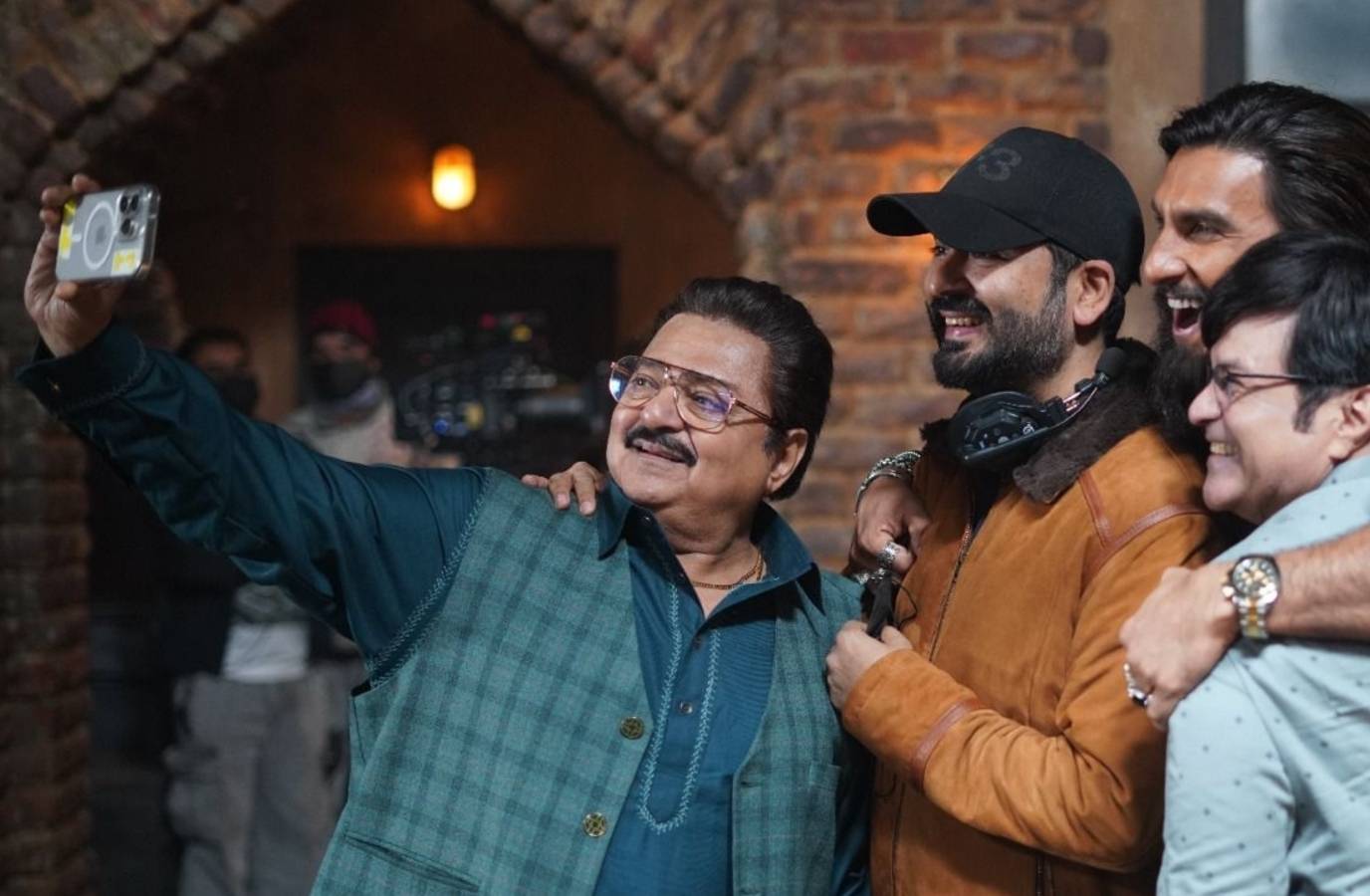 Ranveer Praises Rakesh Bedi's Impact on Dhurandhar 2's Success