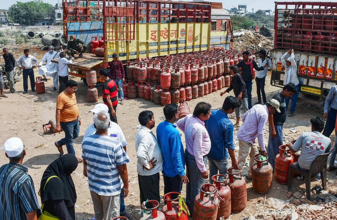 India Cracks Down on Oil, Gas Entities Amid Global Crisis
