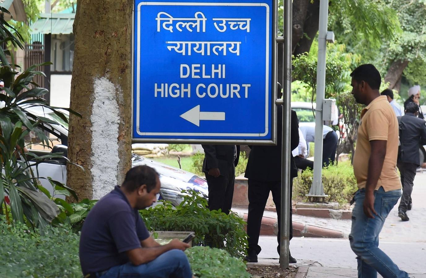 Delhi HC Slams Newslaundry for Abusive Remarks, Orders Takedown