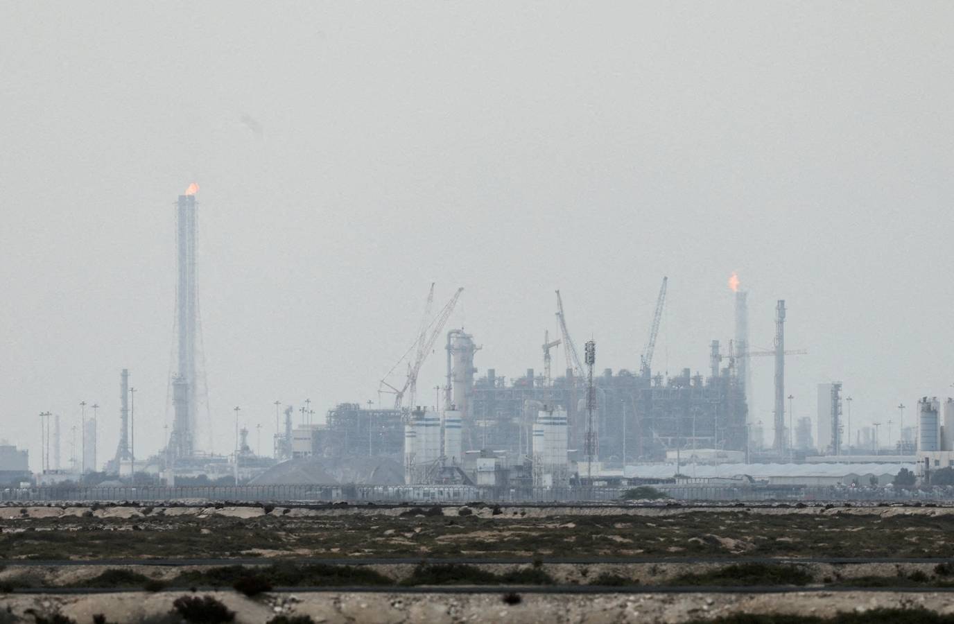 Qatar LNG Cuts Threaten India's Energy Supplies