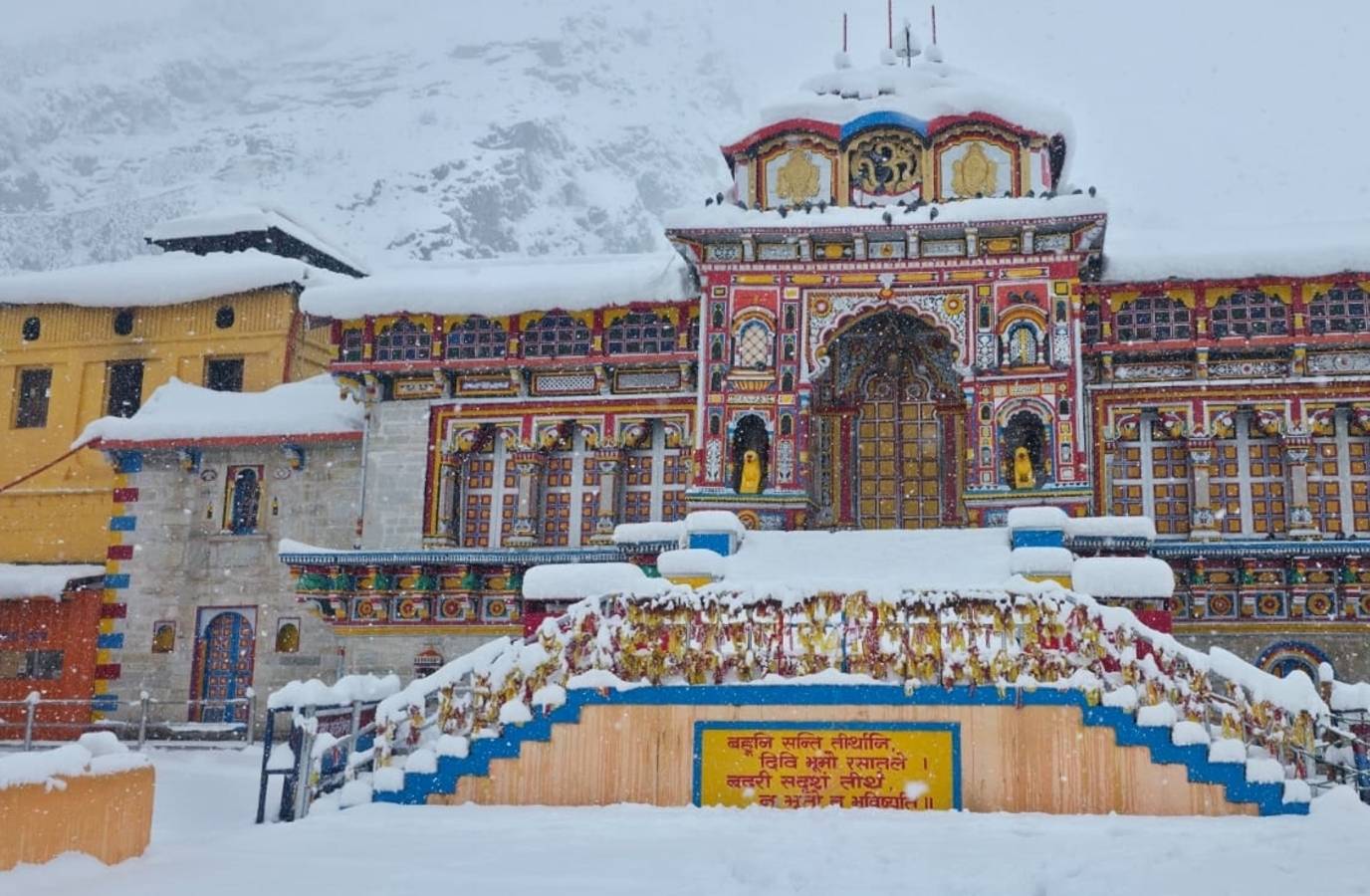 Uttarakhand Braces for More Snow and Rain as Gangotri Highway Closes