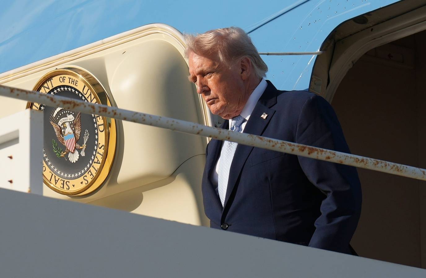 Trump Signals Iran War Pullback Amid Escalating Tensions