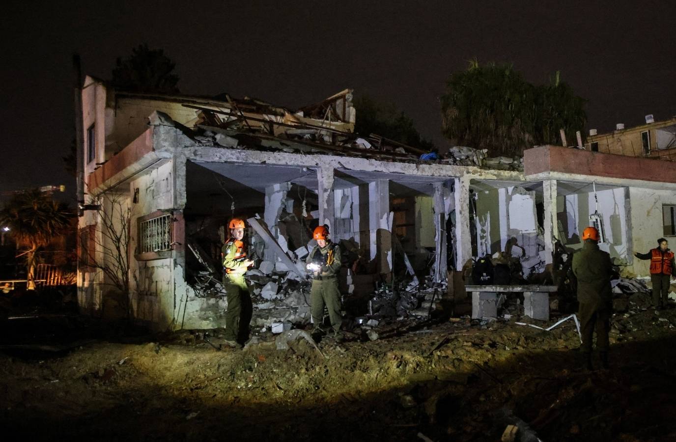 Iran's Missile Strikes on Israeli Towns Leave Over 100 Injured