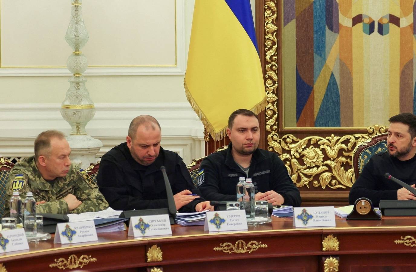 Ukraine, US Negotiators Press On for War Resolution in Sunday Talks