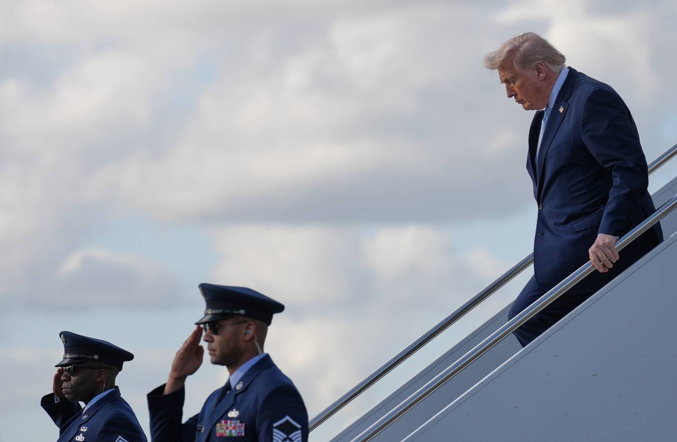 Mixed Messages from Trump Fuel Fears of Escalating Iran Conflict
