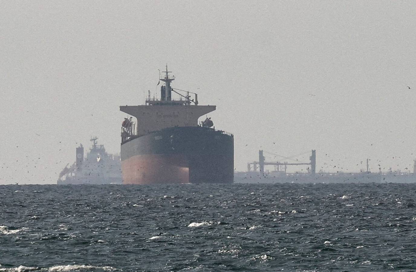 Iran Imposes $2 Million Transit Fee on Ships Passing Through Strait of Hormuz