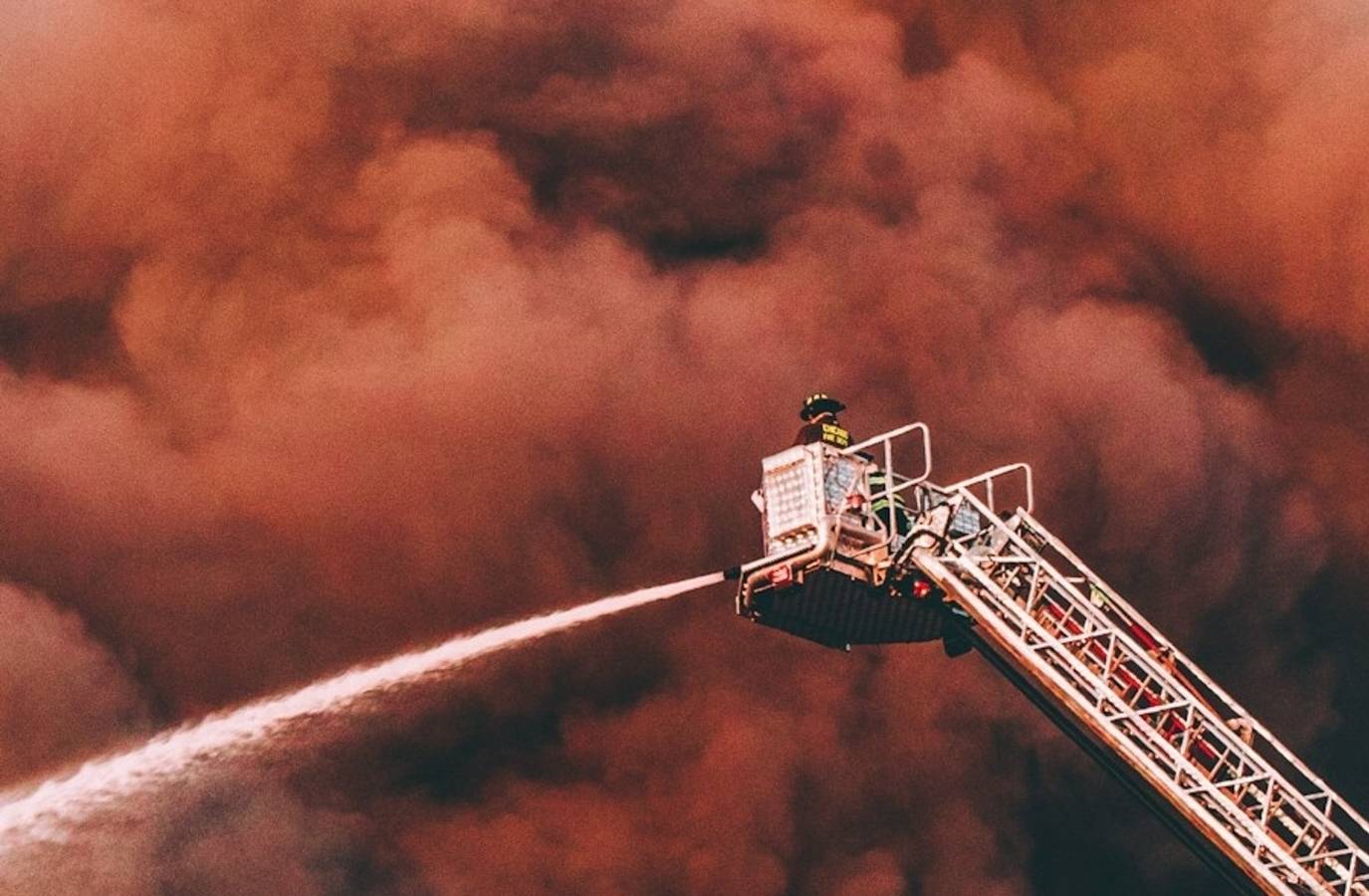 Massive Fire Engulfs Fuyao Glass Factory in Ohio, No Injuries Reported