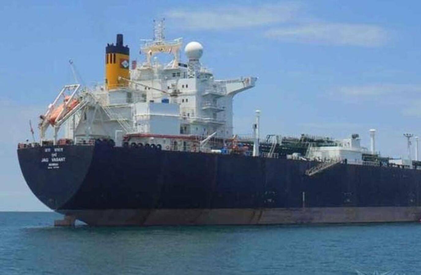 India-Flagged LPG Tankers Navigate Hormuz Strait Amid West Asian Tensions