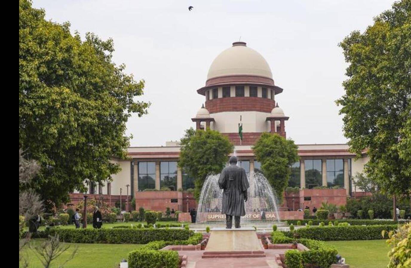 Supreme Court Probes Registry Over Year-Long Delay in PIL Hearing