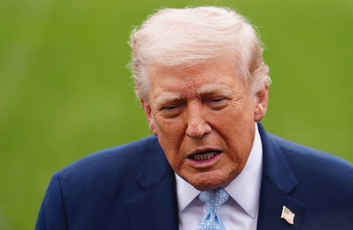 Trump Orders ICE Agents to Remove Masks at Airports Amid TSA Crisis