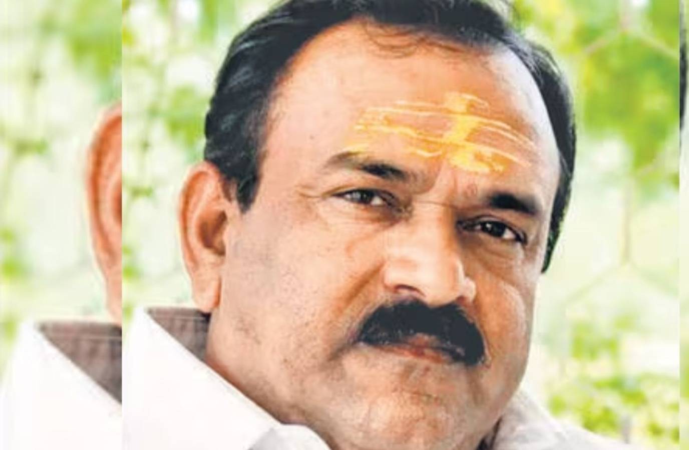 Godman's Empire Crumbles: ₹1,500 cr, 100 Videos, and Politicians in the Crosshairs