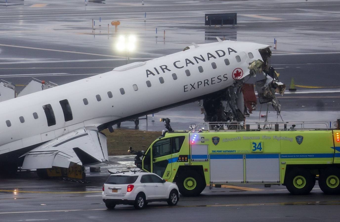 LaGuardia Airport Tragedy: Black Boxes Recovered After Fatal Air Canada Crash