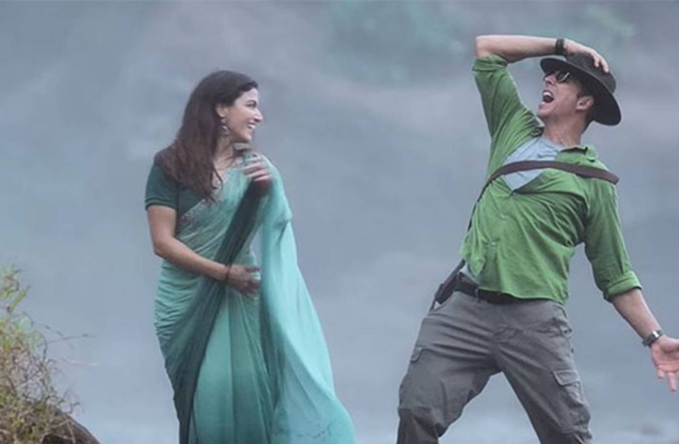 Akshay Kumar Defends Age Gap in New Film, Priyadarshan Weighs In