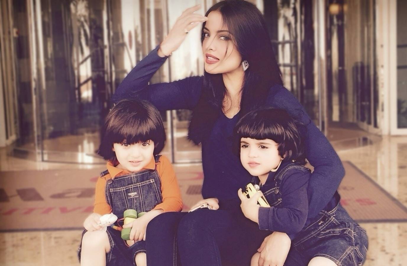 Celina Jaitly's Emotional Note to Sons on 14th Birthday