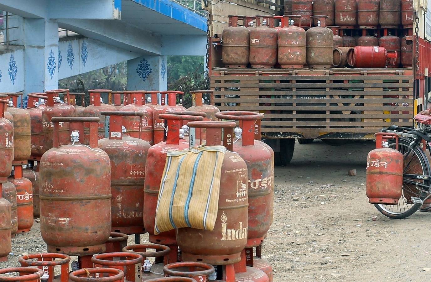 PNG or No Gas: India's New Order Amid LPG Shortage Fears