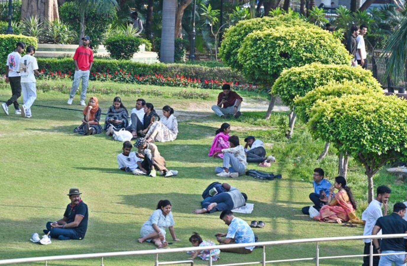 India's March Temperatures Show Dramatic Shift from Scorching to Pleasant