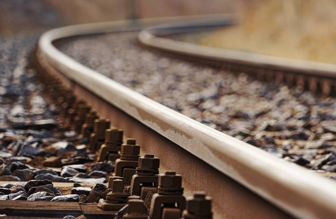 Pakistan Train Derails, 25 Injured in Punjab Province