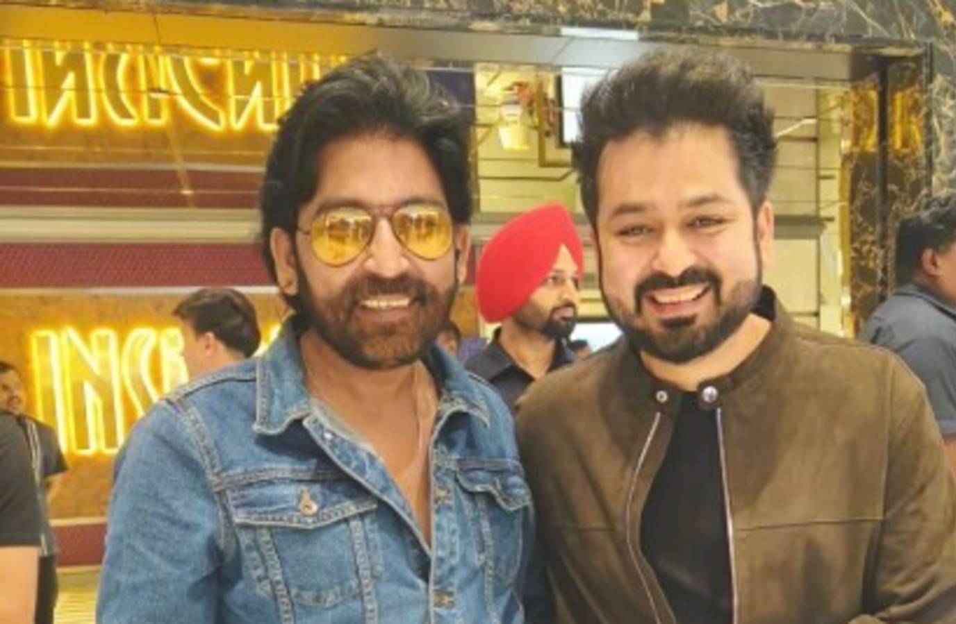 Vivek Sinha Thanks Aditya Dhar for Life-Changing Opportunity