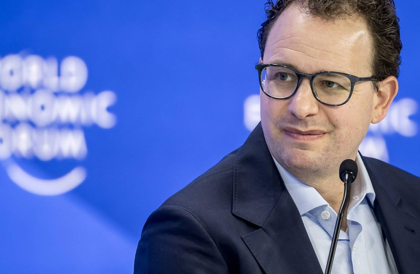 Anthropic and OpenAI in High-Stakes IPO Race