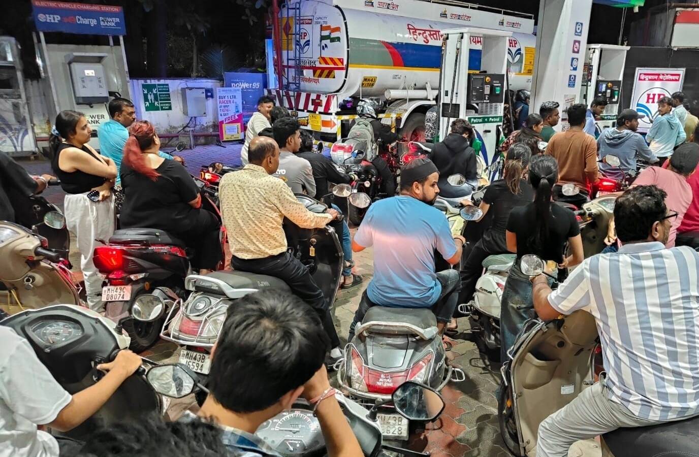 Fuel Prices Remain Unchanged Despite Excise Duty Cut