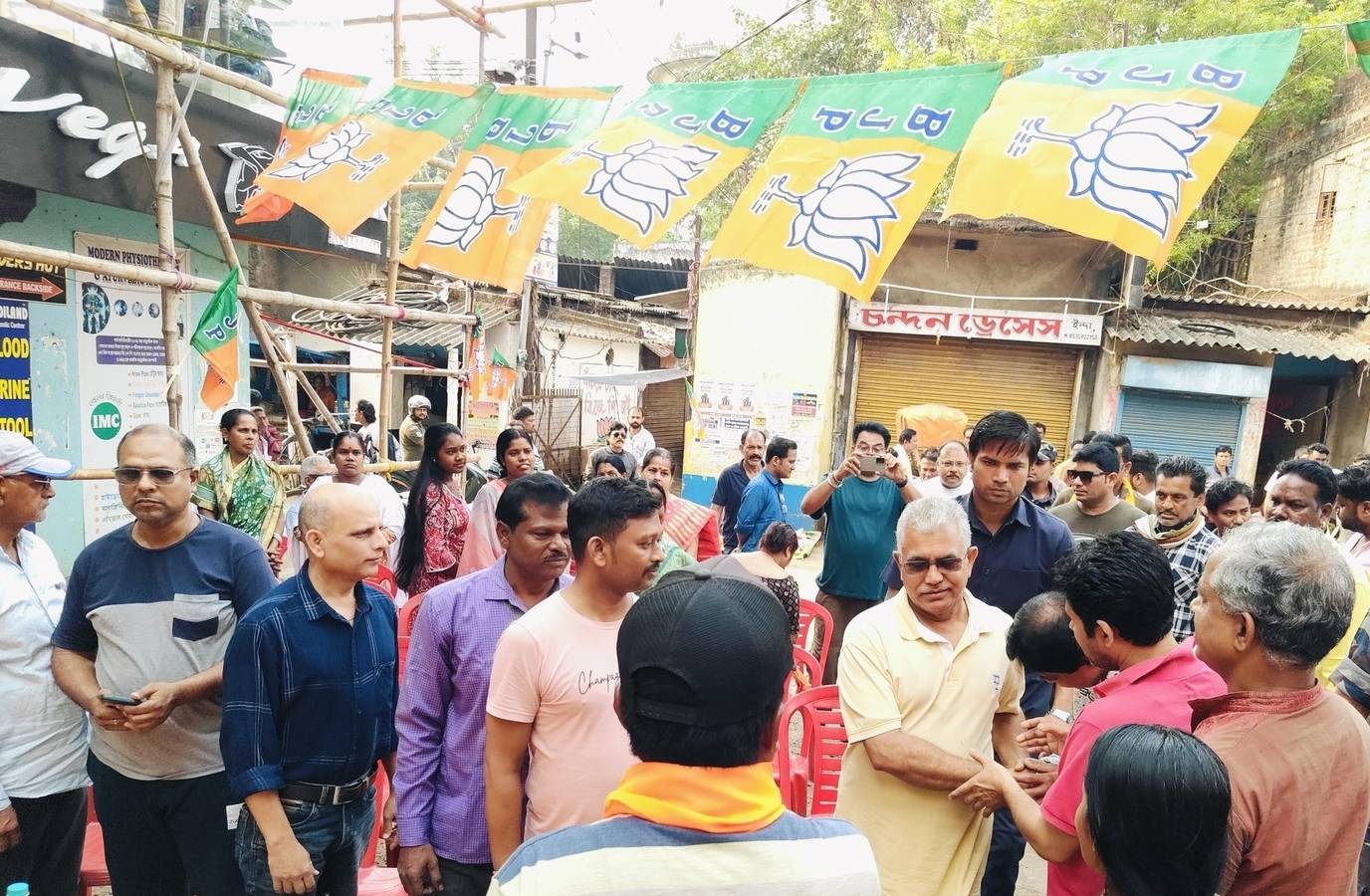 BJP Leader's 'Encounter' Promise Sparks Row in Bengal
