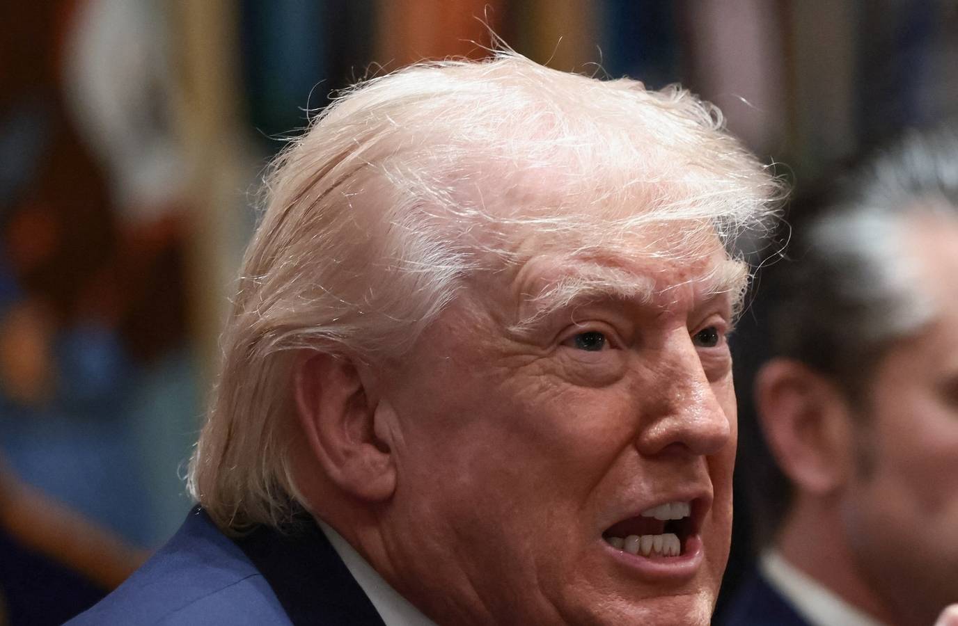 Trump Slams Iran as 'Lousy Fighters' but 'Great Negotiators' in US Conflict
