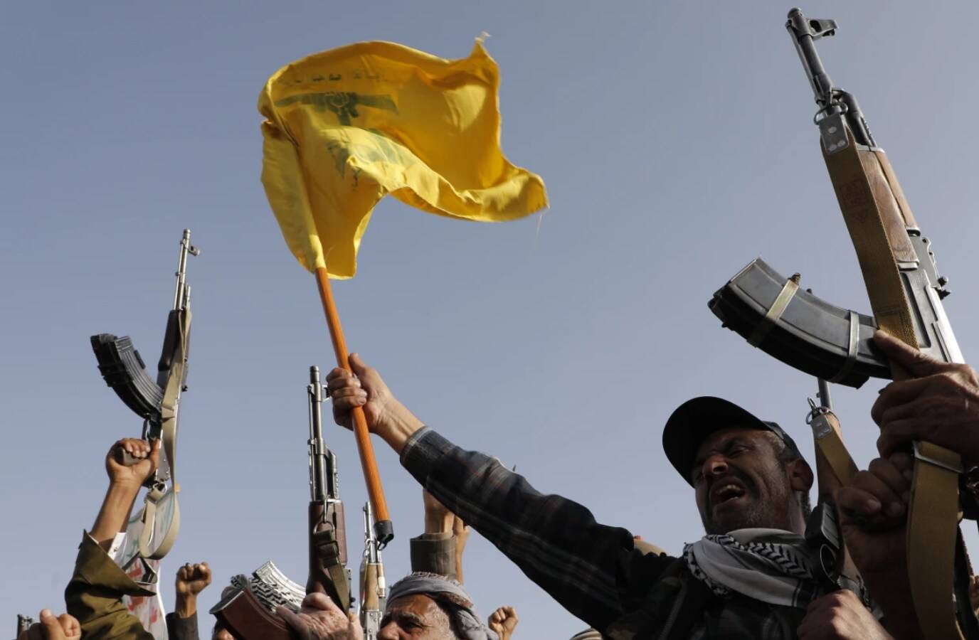 Houthis Threaten War as Iran Warns of Strait Blockade