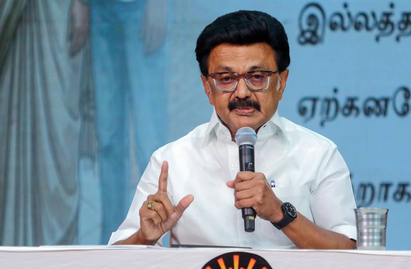 DMK Unveils ₹8,000 Coupon, Free Travel, and Job Promises for Tamil Nadu Polls