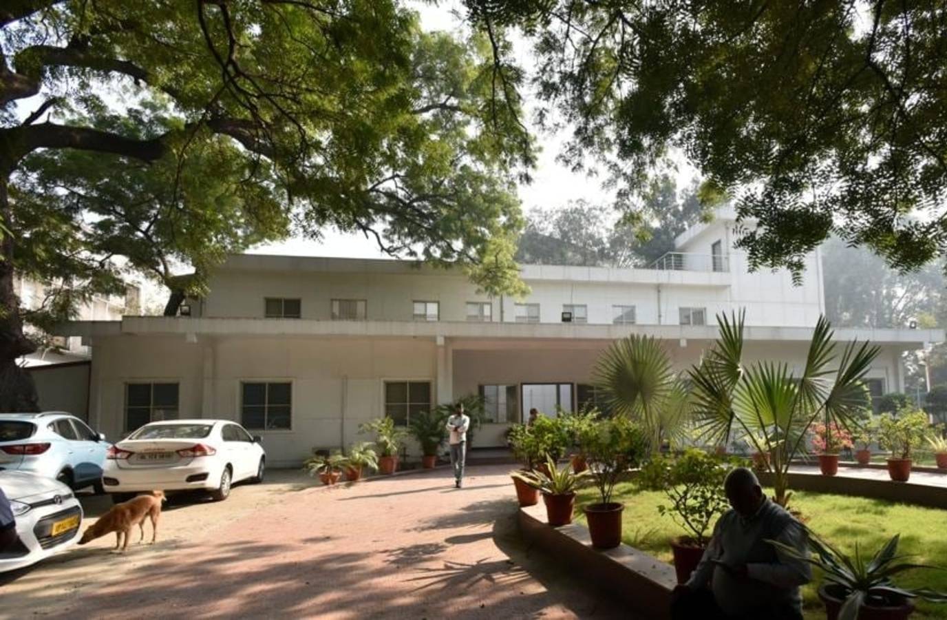 Delhi's 'Jinxed' CM Bungalow to Be Demolished After Decades of Vacancy