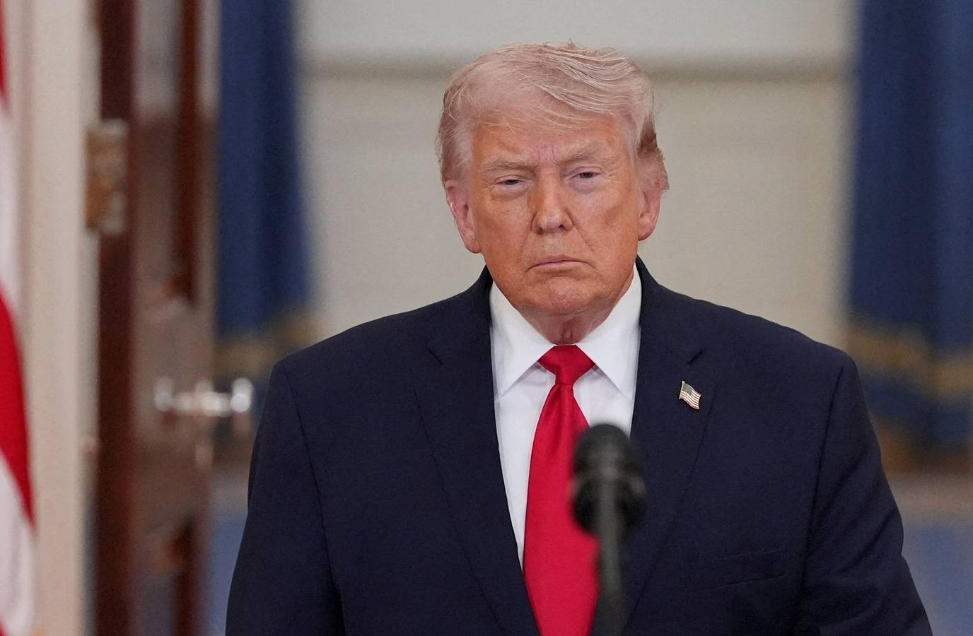 US Strikes to Continue for Weeks, Trump Vows to Finish Iran War