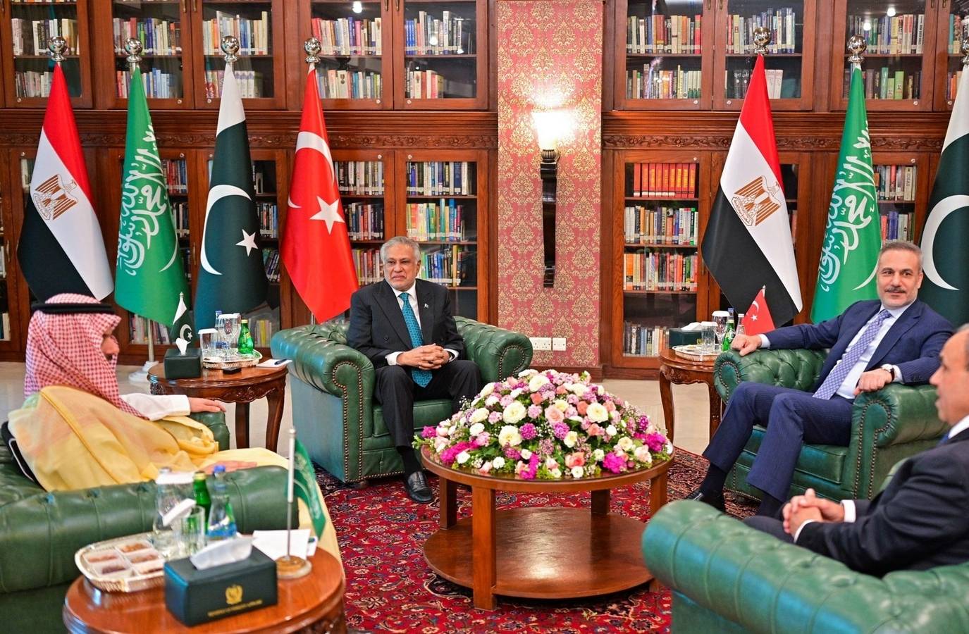 Pakistan, Saudi Arabia Unite for West Asia Peace Plan