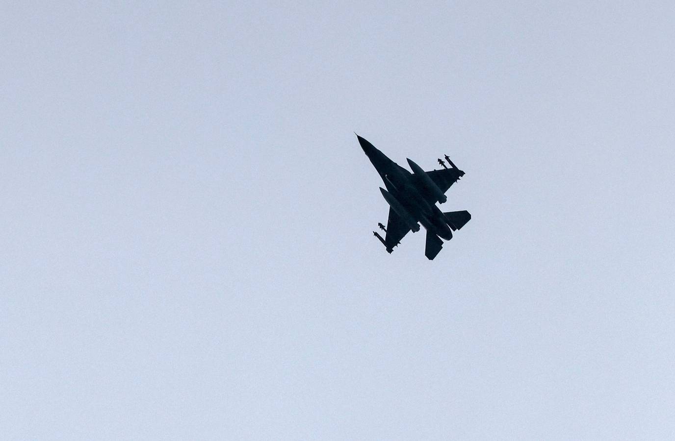 Russian Su-30 Fighter Jet Crashes in Crimea, Pilots Miraculously Escaped