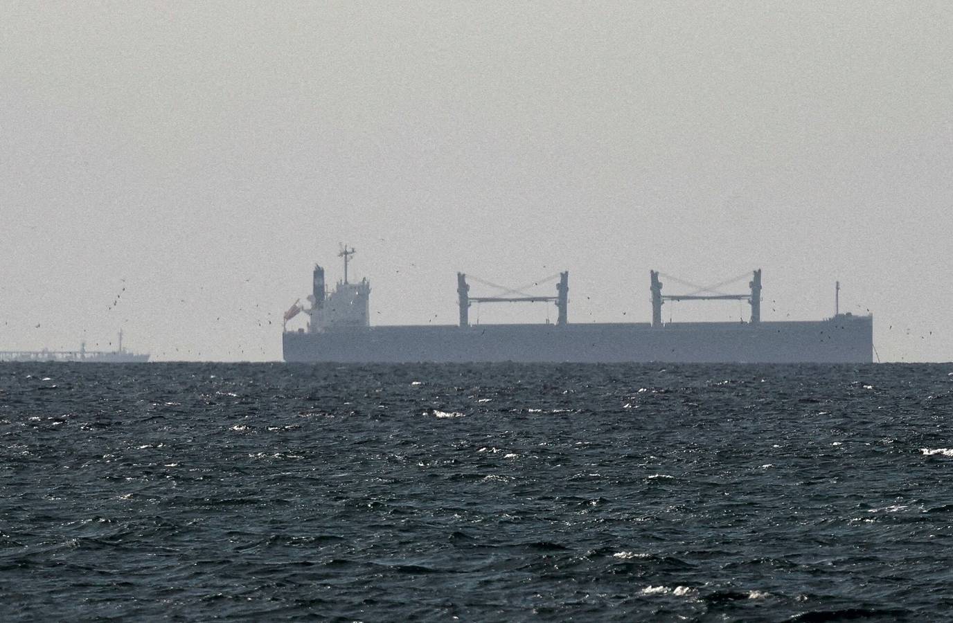 India's LPG Tankers Navigate War-Hit Strait, Iranian Cargo Arrives in Mangalore