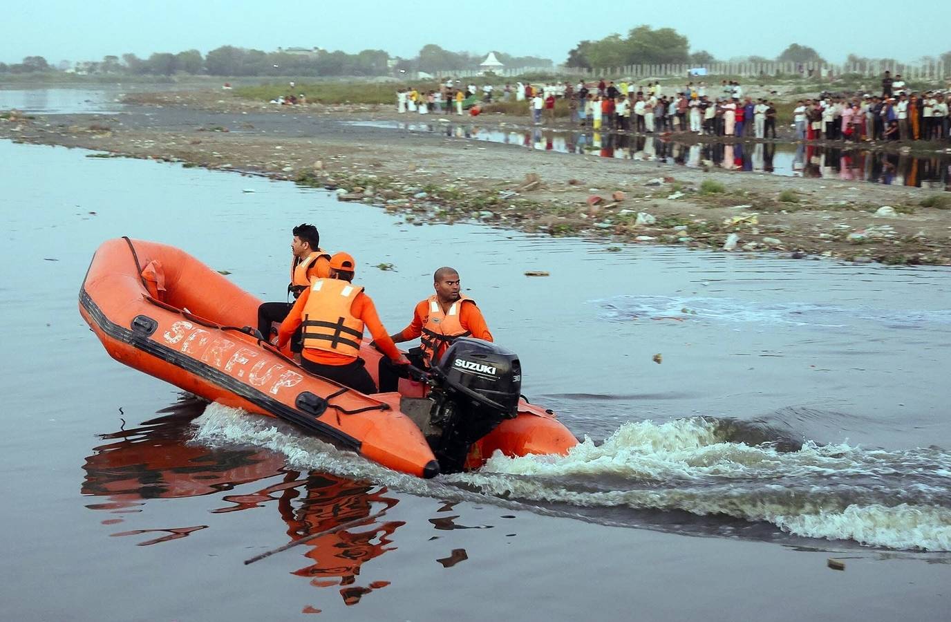 Tourist Boat Tragedy in India: Survivors Describe Horror, Flag Safety Concerns