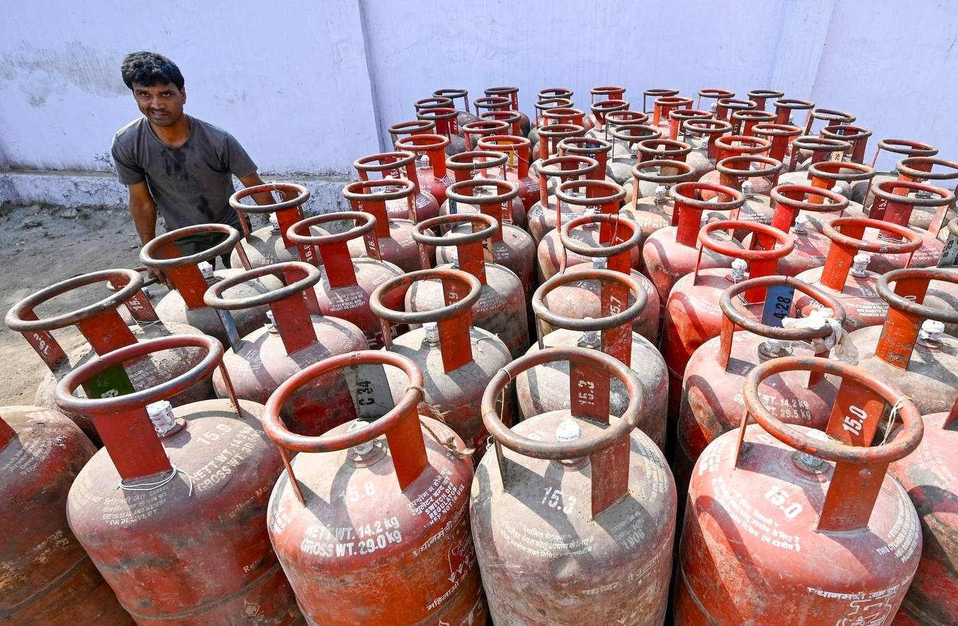 India's LPG Domestic Production Hits 60% Amid War-Induced Shortages